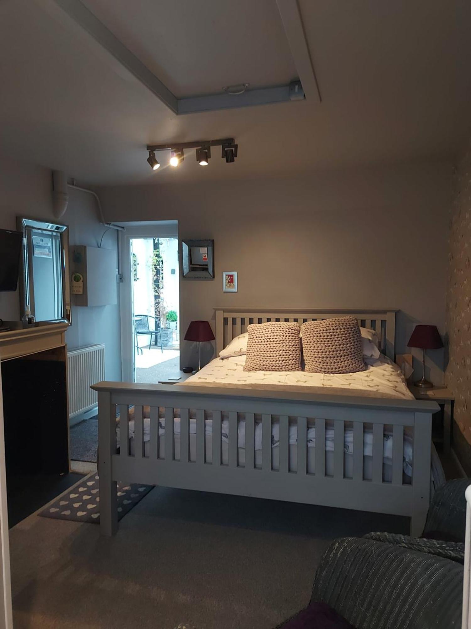Langside Bed And Breakfast Fenwick  外观 照片